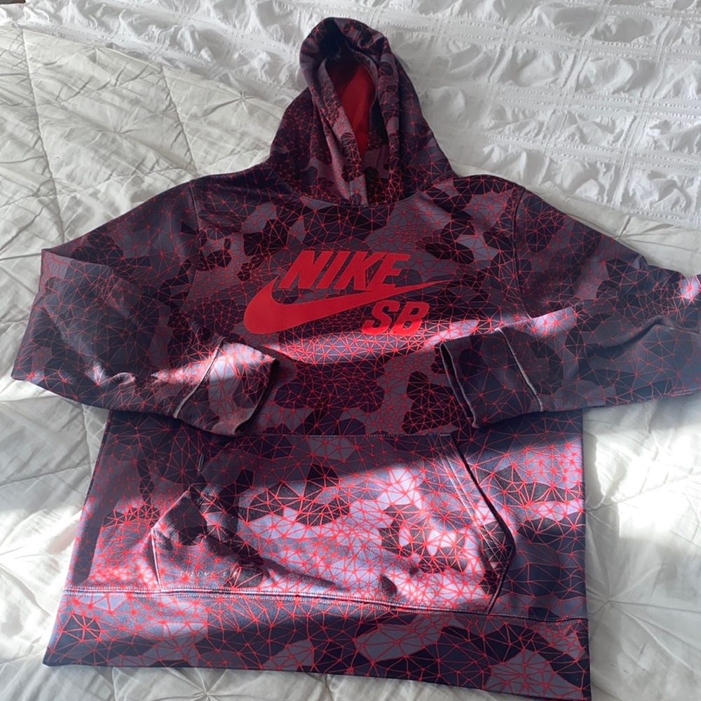 Nike boy’s hoodie
